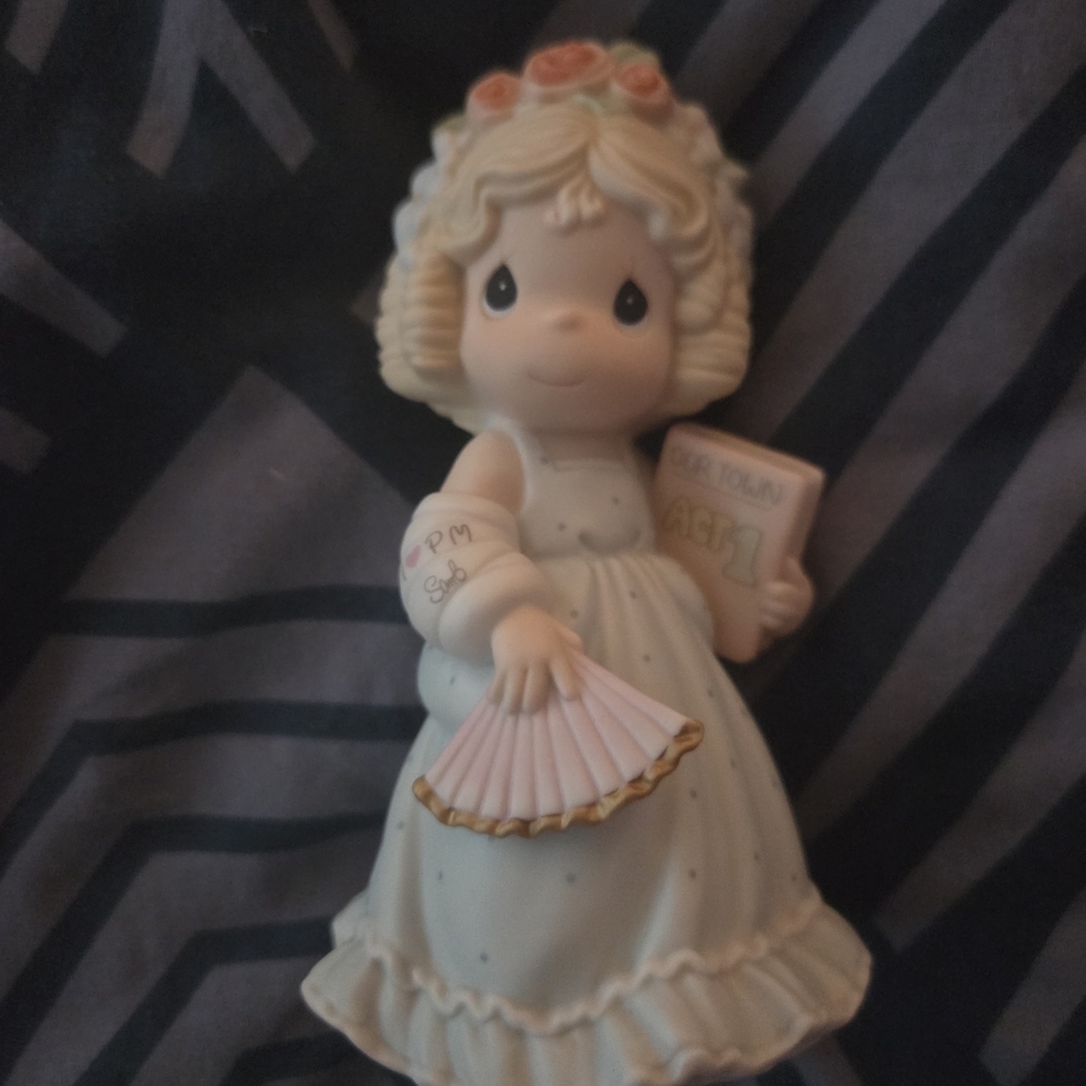 Precious Moments 'To The Sweetest Girl' Figurine